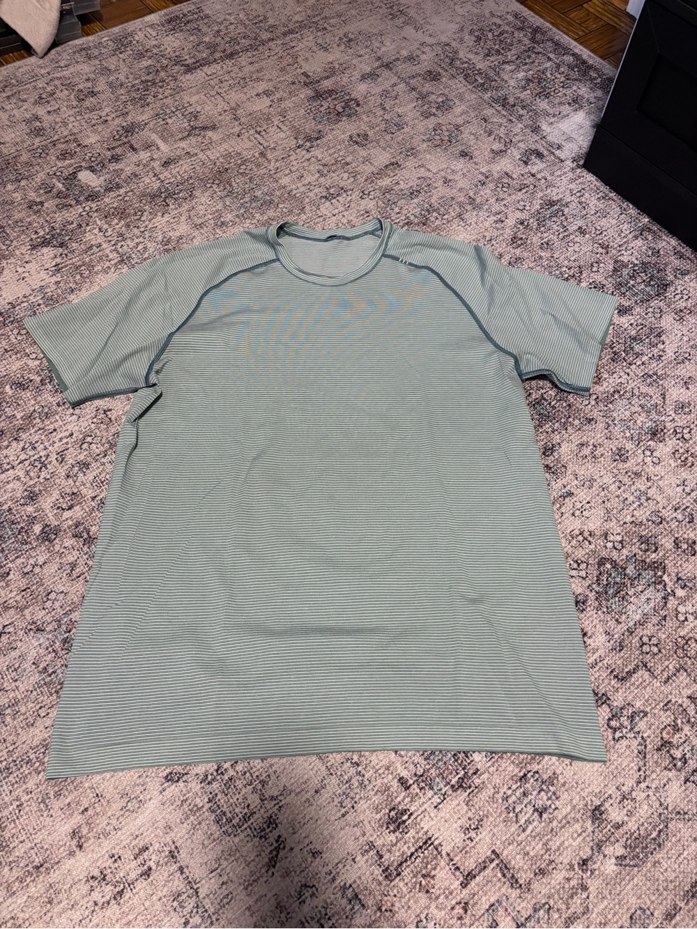 Lululemon Men Swiftly Tech Shirt, XL